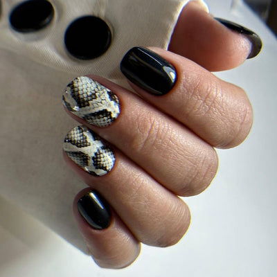Cool Snakeskin Nails Black