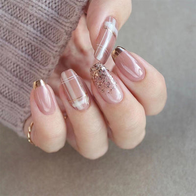 Elegant Glitter Pop On Nails