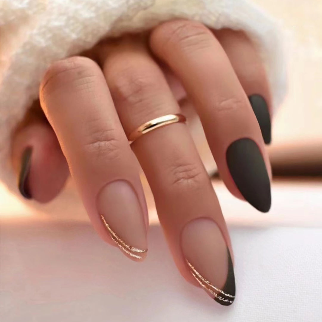 Simple Beauty Line French Tips Nails 
