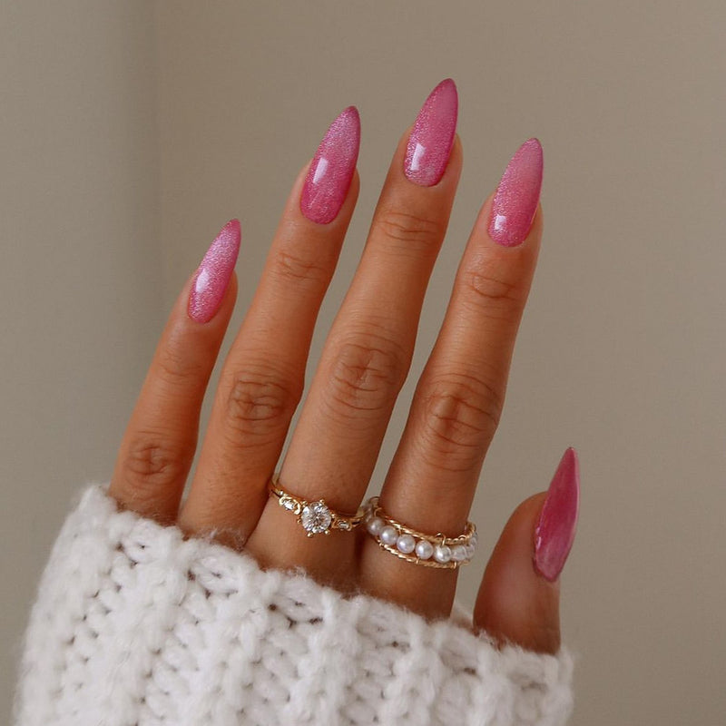 Lovely Cat Eyes Nails Pink 
