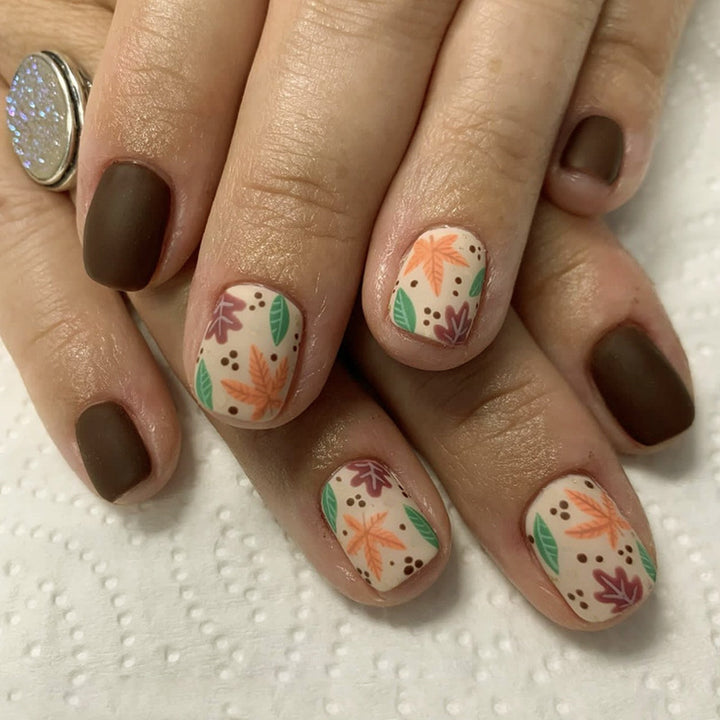 Leaves Matte Nails Brown 