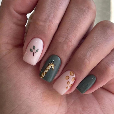 Leaves Animal Stick On Nails