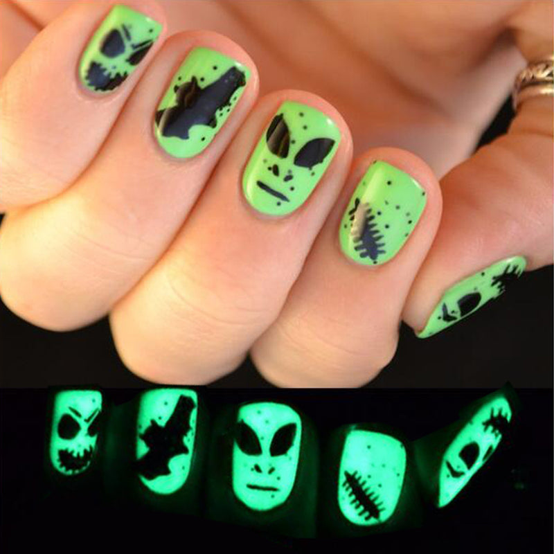 Fluorescent Halloween Nails Green