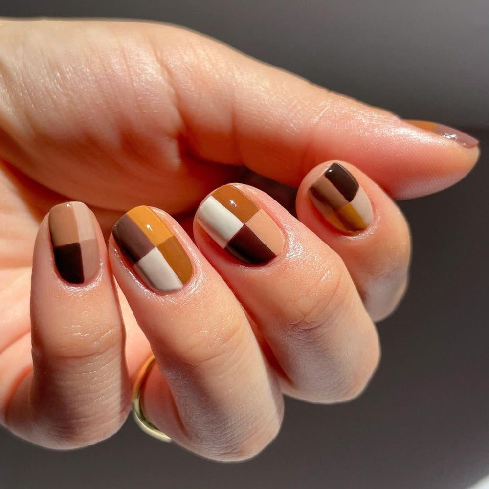 Brown Plaid Simple Short Squoval Press On Nails - BettyCora