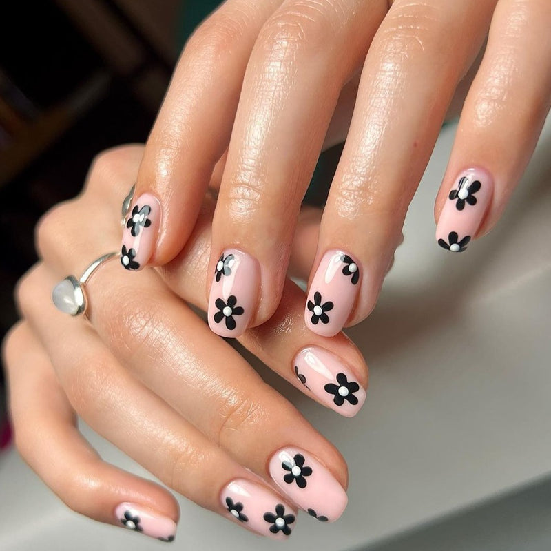 Flower Nails Black Pink