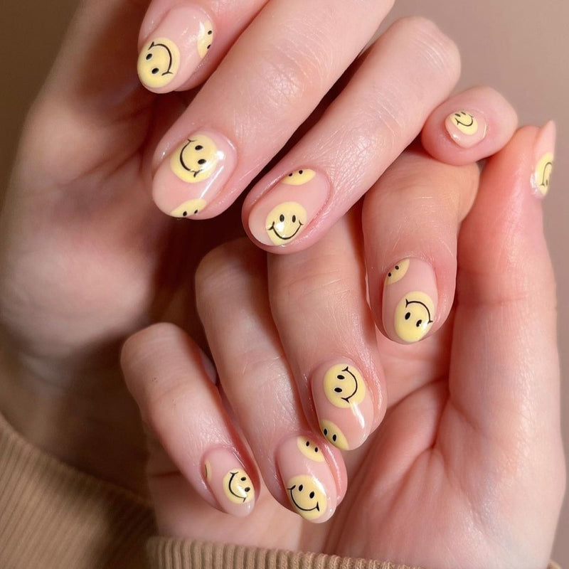 Smile Press On Nails