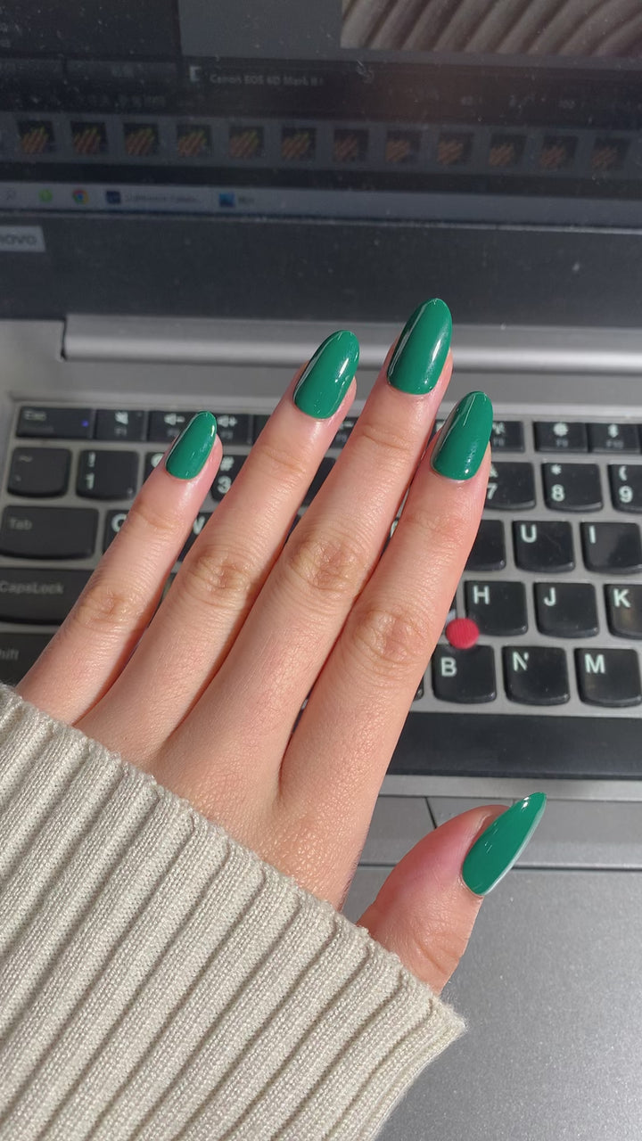 Dark Green Solid Soft Gel Nails