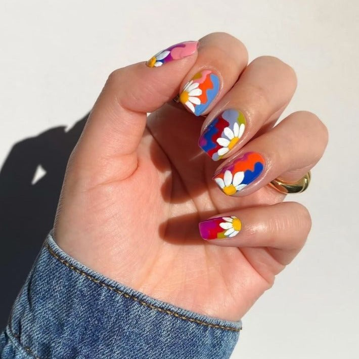 Flowing Rainbow Half Flower Short Squoval Press On Nails